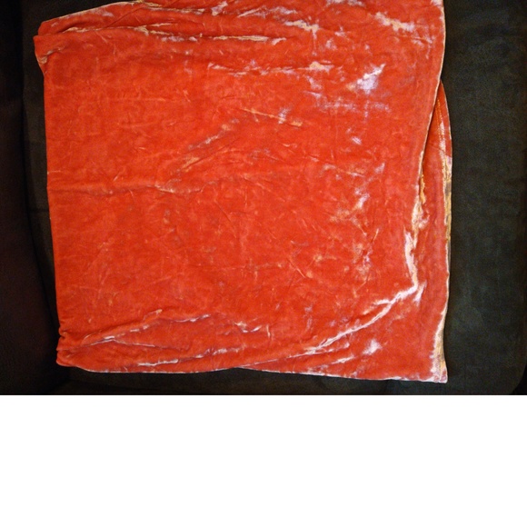 FOREVER 21 - PINK VELVET NIGHT SHIRT - SIZE LARGE - Picture 6 of 6